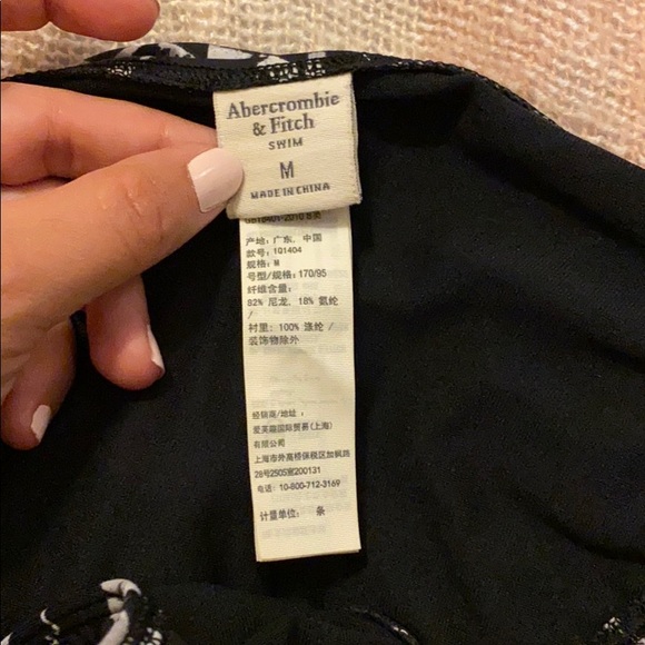 EUC Abercrombie & Fitch Two Piece Black and White Swim Suit - Picture 4 of 10